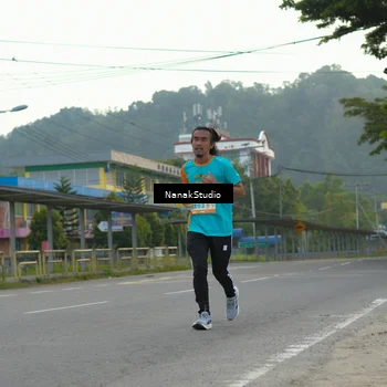 Runner Photo 8320265