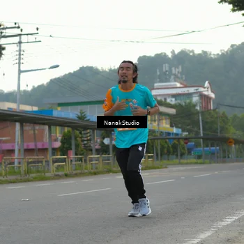 Runner Photo 8320278