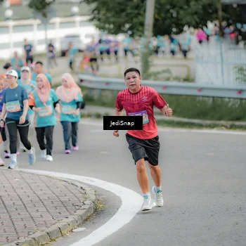 Runner Photo 8320298