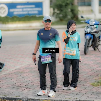 Runner Photo 8320310