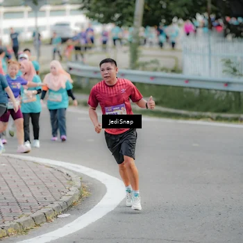 Runner Photo 8320313