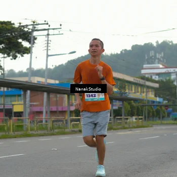 Runner Photo 8320315