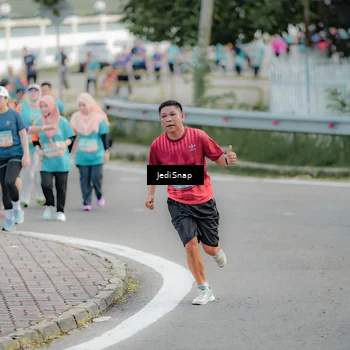Runner Photo 8320318
