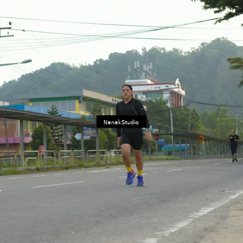 Runner Photo 8320321