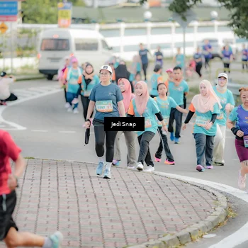 Runner Photo 8320329