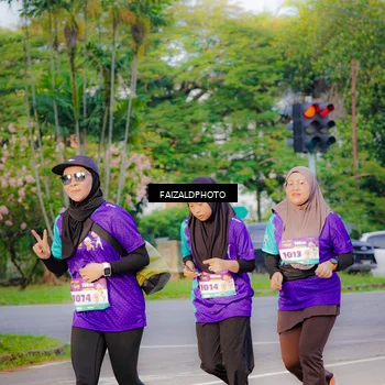 Runner Photo 8320336