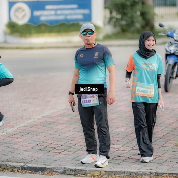 Runner Photo 8320338