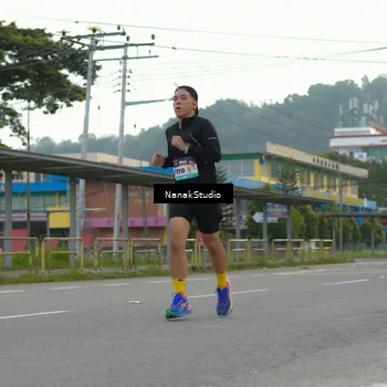 Runner Photo 8320339
