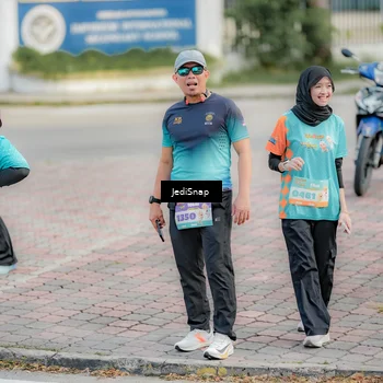 Runner Photo 8320340