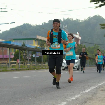 Runner Photo 8320341