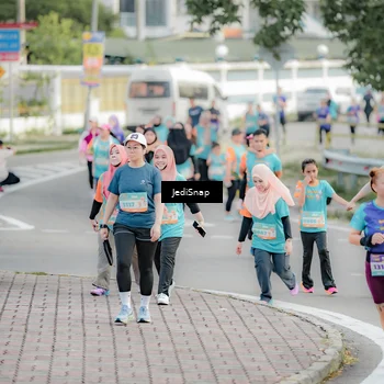 Runner Photo 8320348