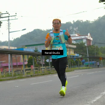 Runner Photo 8320361