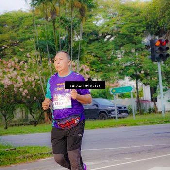 Runner Photo 8320364