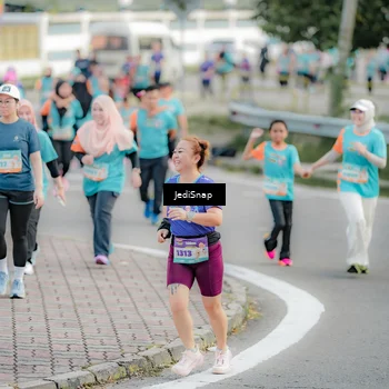 Runner Photo 8320373