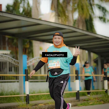 Runner Photo 8320376
