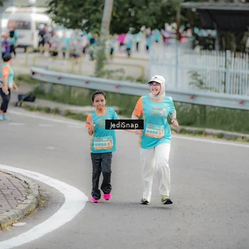 Runner Photo 8320387