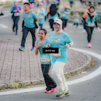 Runner Photo 8320395
