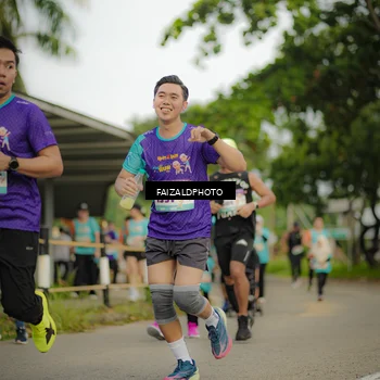 Runner Photo 8320409