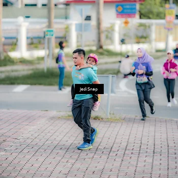 Runner Photo 8320431