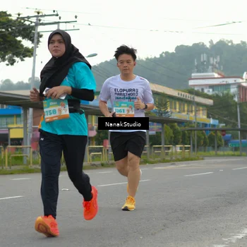 Runner Photo 8320432