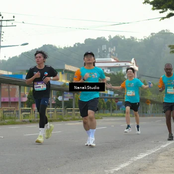 Runner Photo 8320437