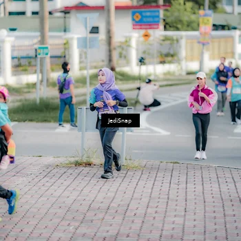 Runner Photo 8320441