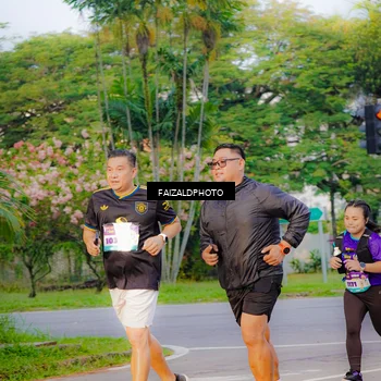 Runner Photo 8320443