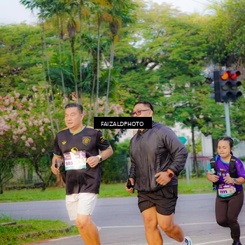 Runner Photo 8320461