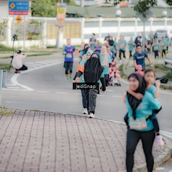 Runner Photo 8320472