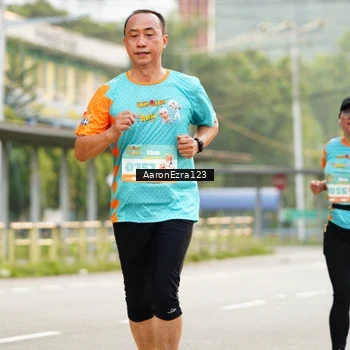 Runner Photo 8320473