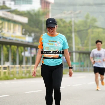 Runner Photo 8320475