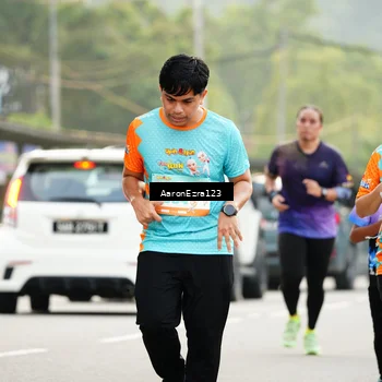 Runner Photo 8320504