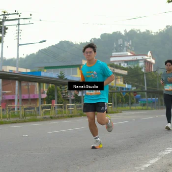 Runner Photo 8320506