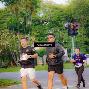 Runner Photo 8320516