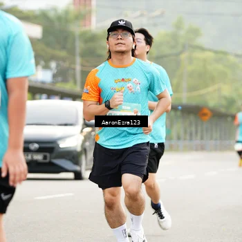 Runner Photo 8320549