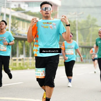 Runner Photo 8320564