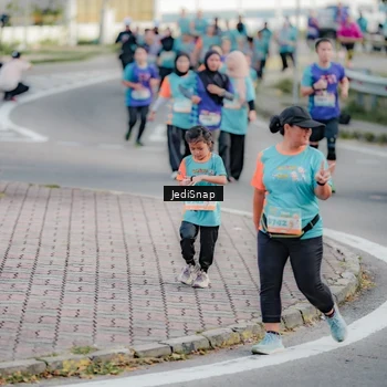 Runner Photo 8320660