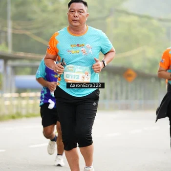 Runner Photo 8320661