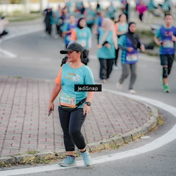 Runner Photo 8320672