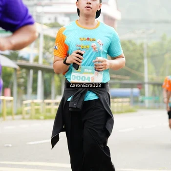Runner Photo 8320679