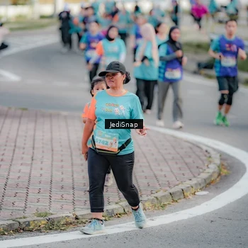 Runner Photo 8320691