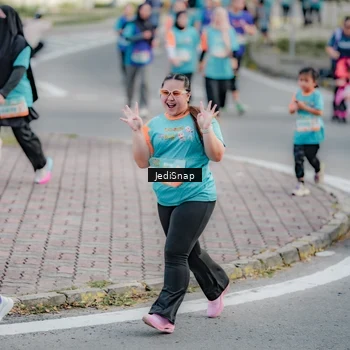 Runner Photo 8320695