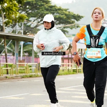 Runner Photo 8320702