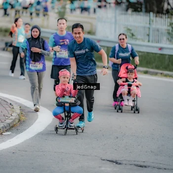 Runner Photo 8320714