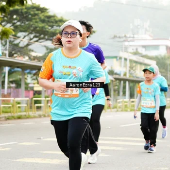 Runner Photo 8320726