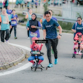 Runner Photo 8320728