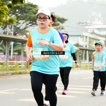 Runner Photo 8320729