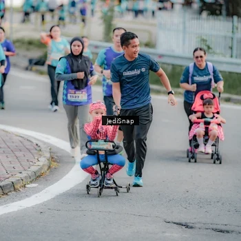 Runner Photo 8320732