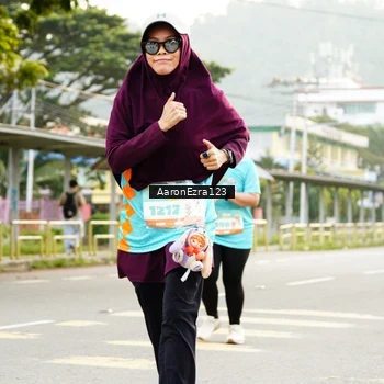 Runner Photo 8320739