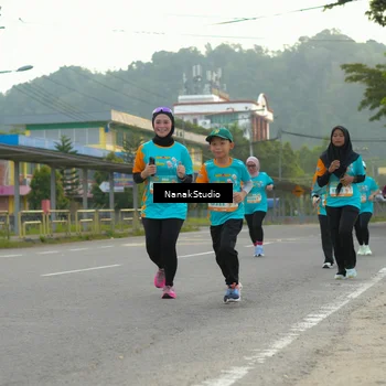 Runner Photo 8320763